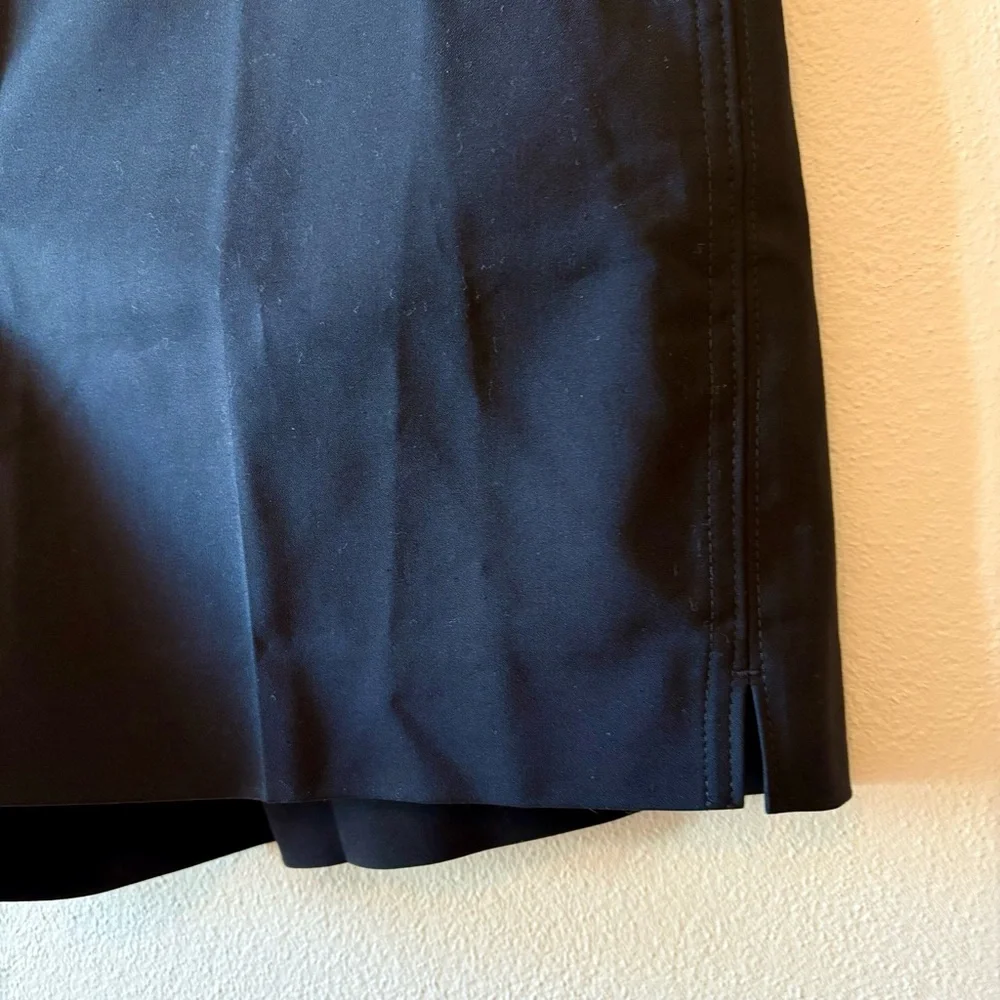 White House Black Market tailors black shorts‎ new with tags